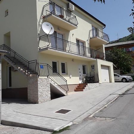 סנג' Apartmani Tomljenovic מראה חיצוני תמונה