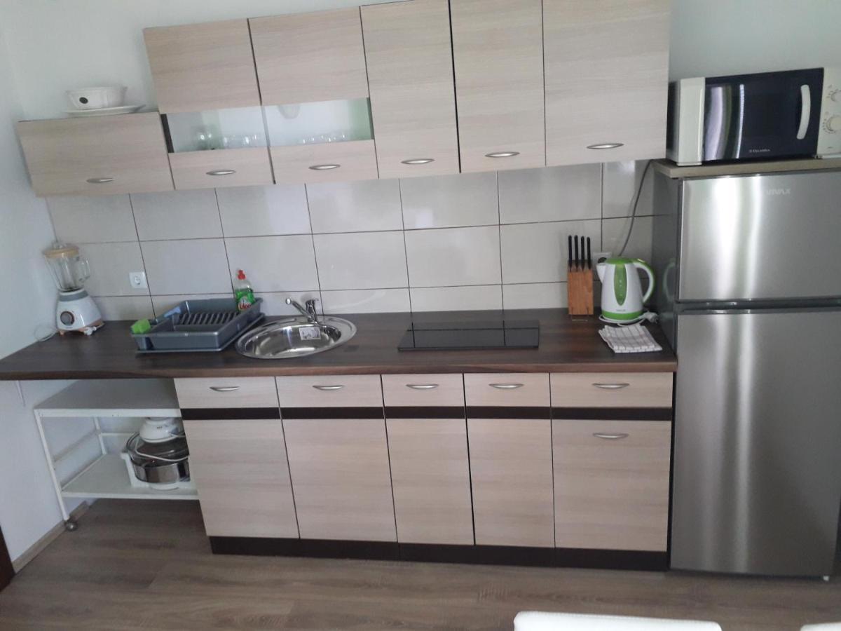 סנג' Apartmani Tomljenovic מראה חיצוני תמונה