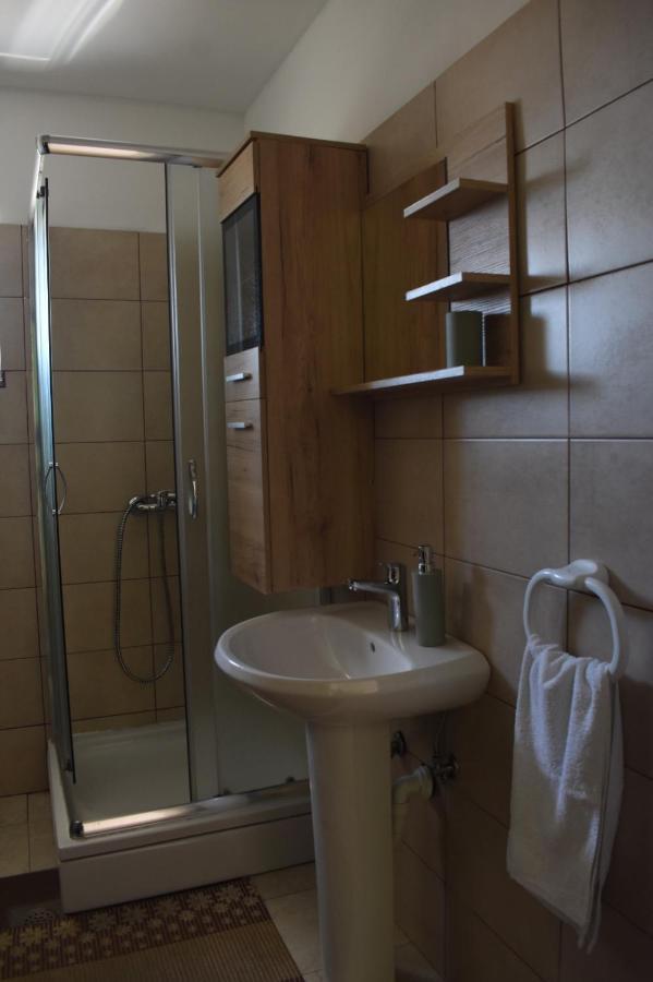 סנג' Apartmani Tomljenovic מראה חיצוני תמונה